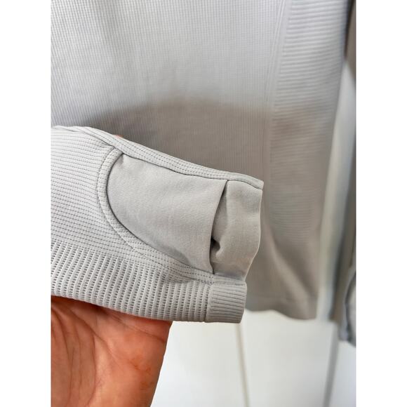 Athleta Women's Half Zip Athletic Pullover Top Activewear Icy Gray Size Small‎ - Picture 4 of 10